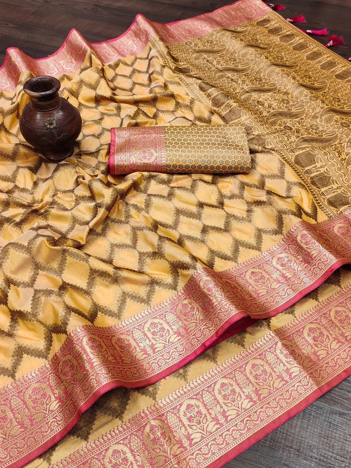 Bansari Textile Cotton Silk Self Design Banarasi saree With Unstitched Blouse Piece ( Yellow ) Bansari Textile Cotton Silk Self Design Banarasi saree With Unstitched Blouse Piece ( Yellow )