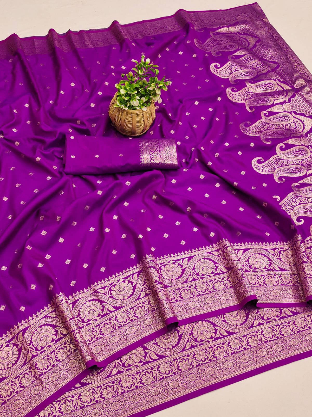     			Bansari Textile Cotton Silk Woven Banarasi saree With Unstitched Blouse Piece ( Purple )