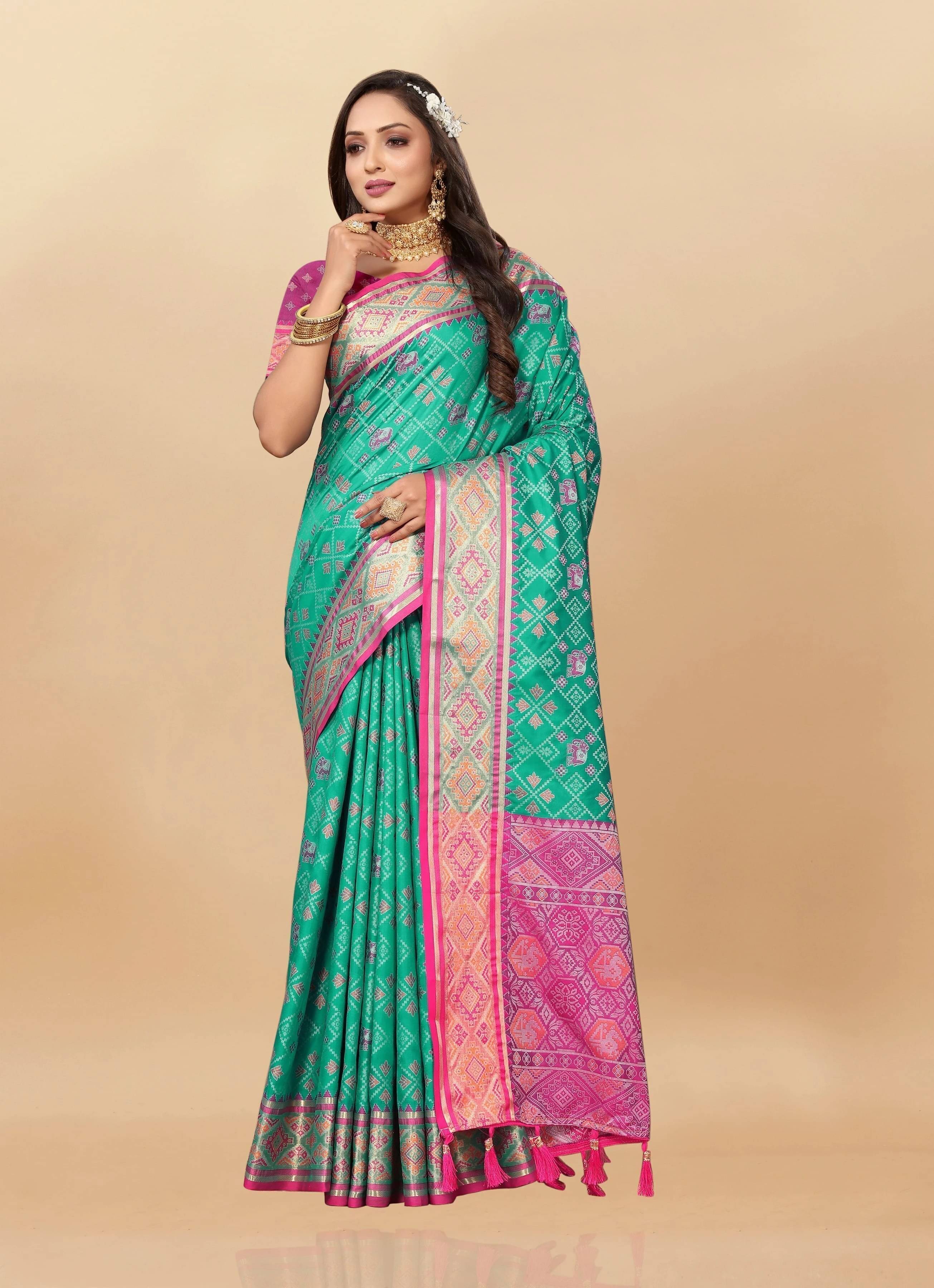 Bansari Textile Cotton Silk Woven Patola Saree With Unstitched Blouse Piece ( Light Green ) Bansari Textile Cotton Silk Woven Patola Saree With Unstitched Blouse Piece ( Light Green )