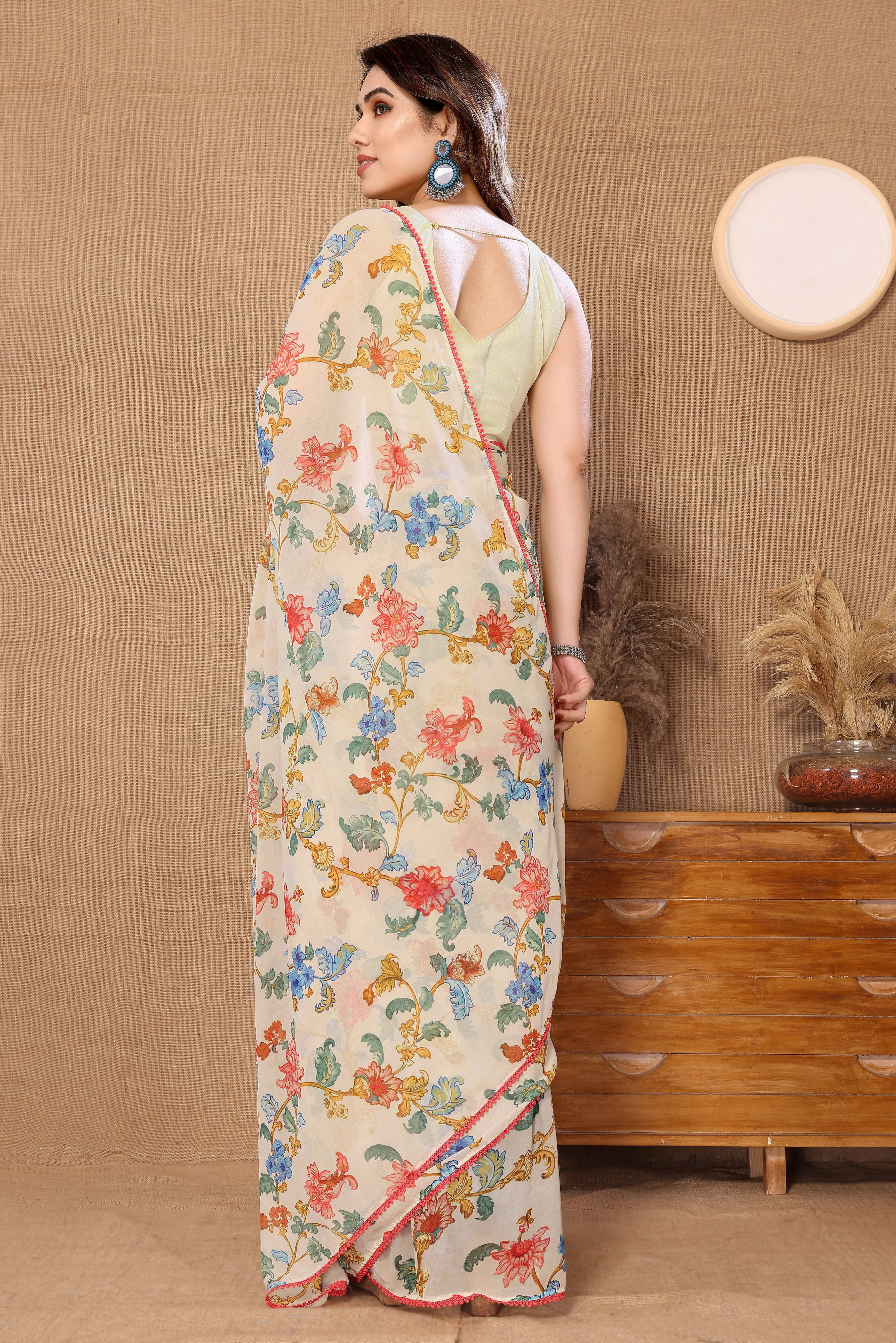     			Bansari Textile Georgette Printed Regular Saree With Unstitched Blouse Piece ( Multicolor )