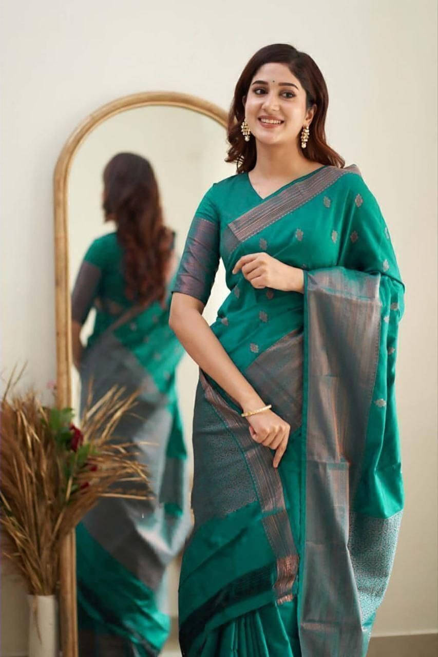    			Bansari Textile Jacquard Embroidered Regular Saree With Unstitched Blouse Piece ( Light Green )