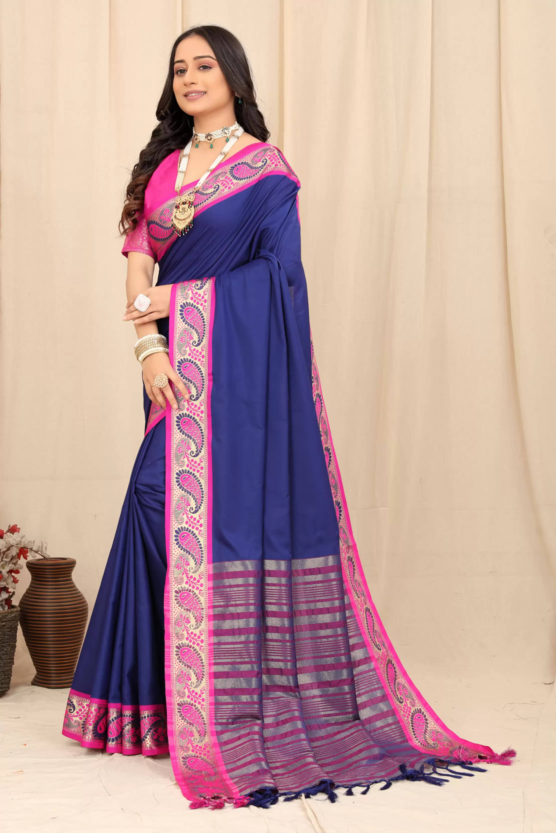     			Bansari Textile Jacquard Printed Banarasi saree With Unstitched Blouse Piece ( Blue )