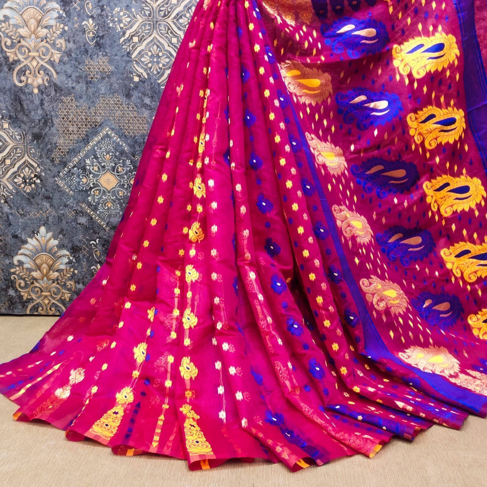     			Bansari Textile Jacquard Printed Jamdani Saree With Unstitched Blouse Piece ( Pink )