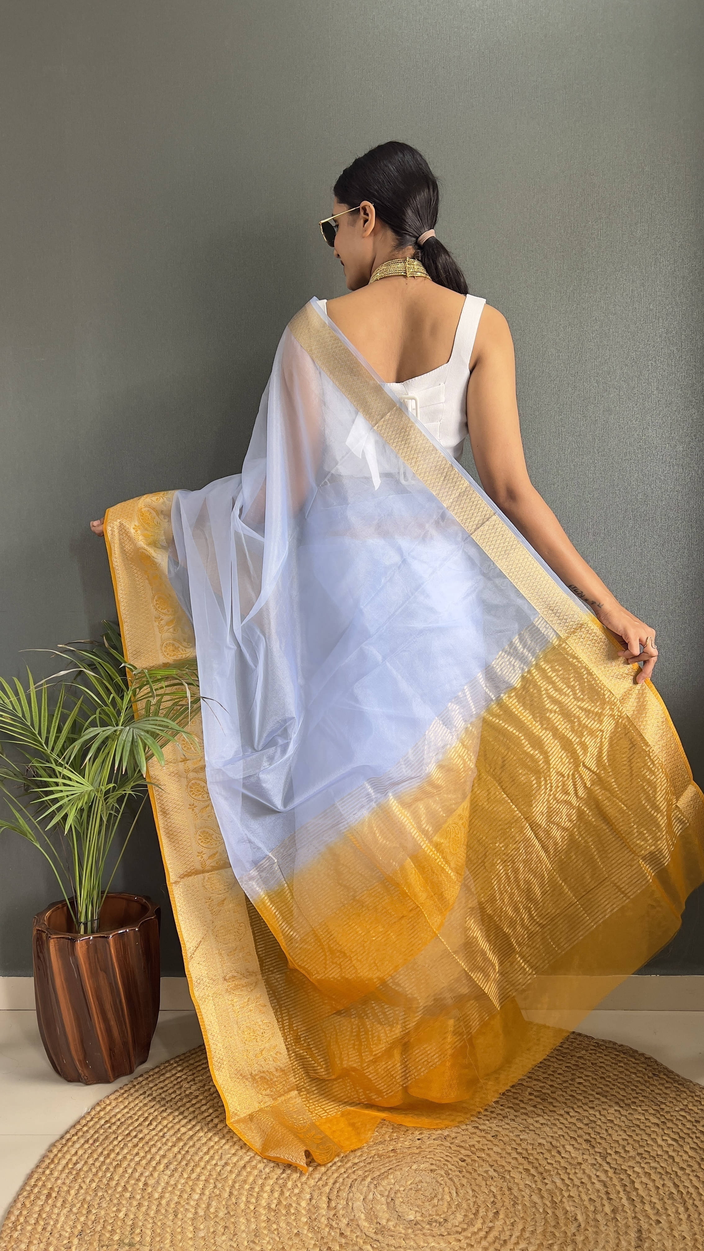     			Bansari Textile Jacquard Self Design Regular Saree With Unstitched Blouse Piece ( Light Blue )