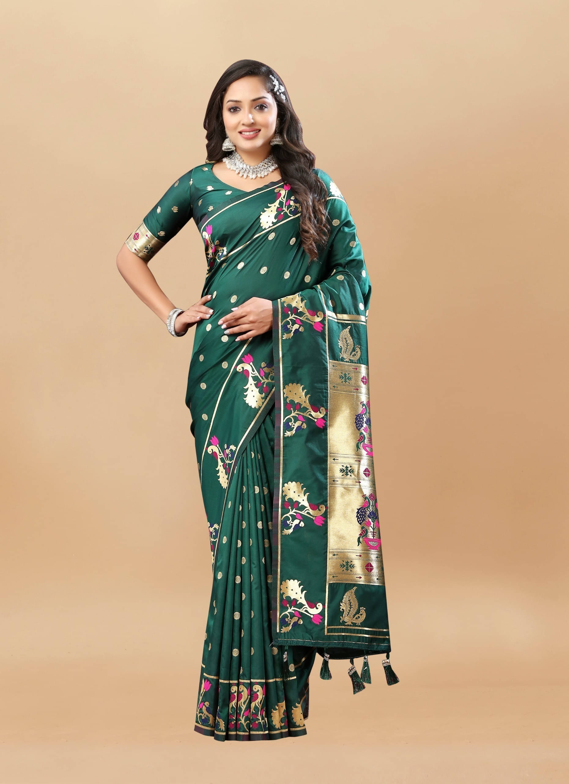 Bansari Textile Jacquard Self Design Paithani Sarees With Unstitched Blouse Piece ( Green ) Bansari Textile Jacquard Self Design Paithani Sarees With Unstitched Blouse Piece ( Green )