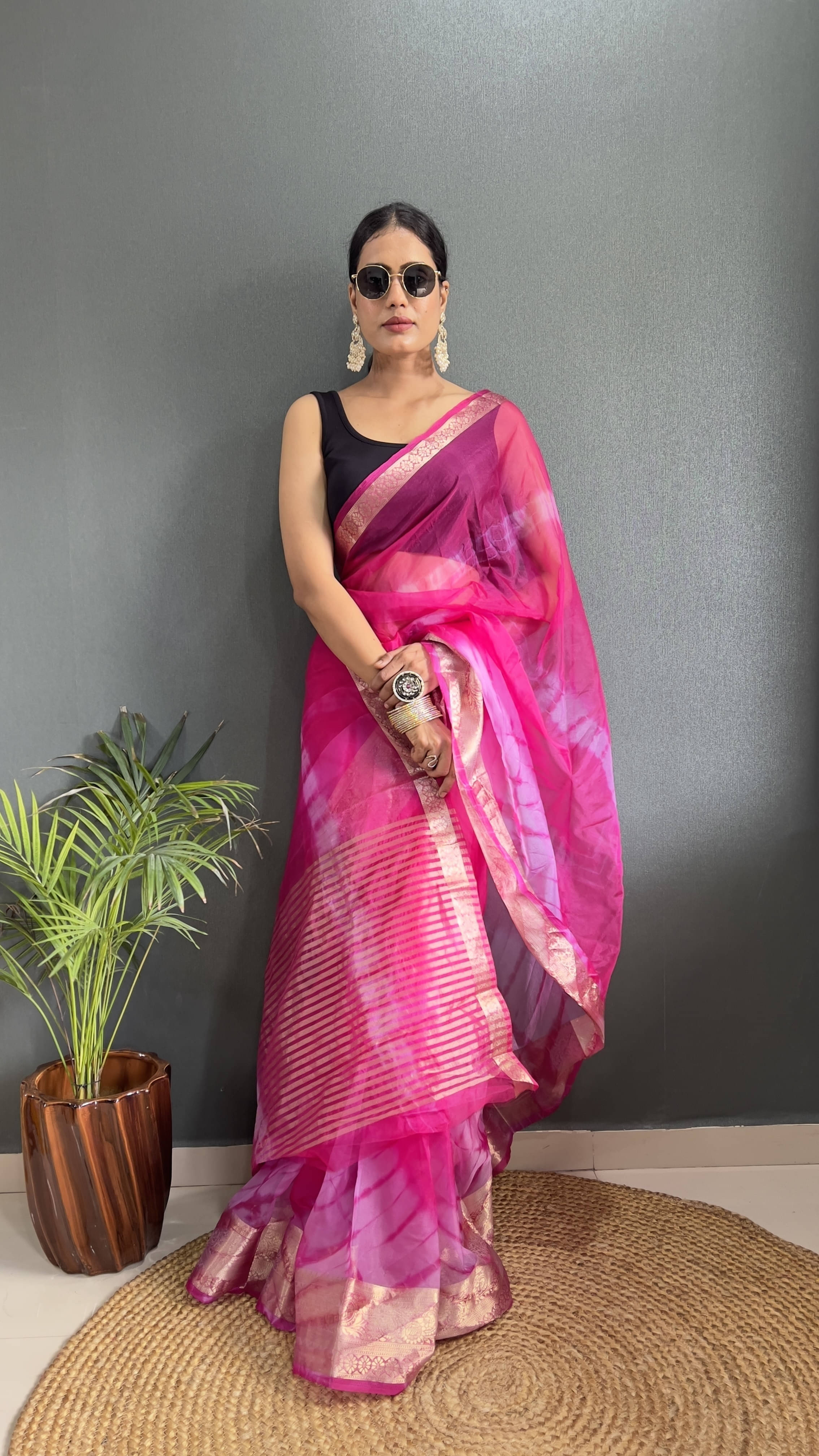 Bansari Textile Jacquard Self Design Regular Saree With Unstitched Blouse Piece ( Pink ) Bansari Textile Jacquard Self Design Regular Saree With Unstitched Blouse Piece ( Pink )