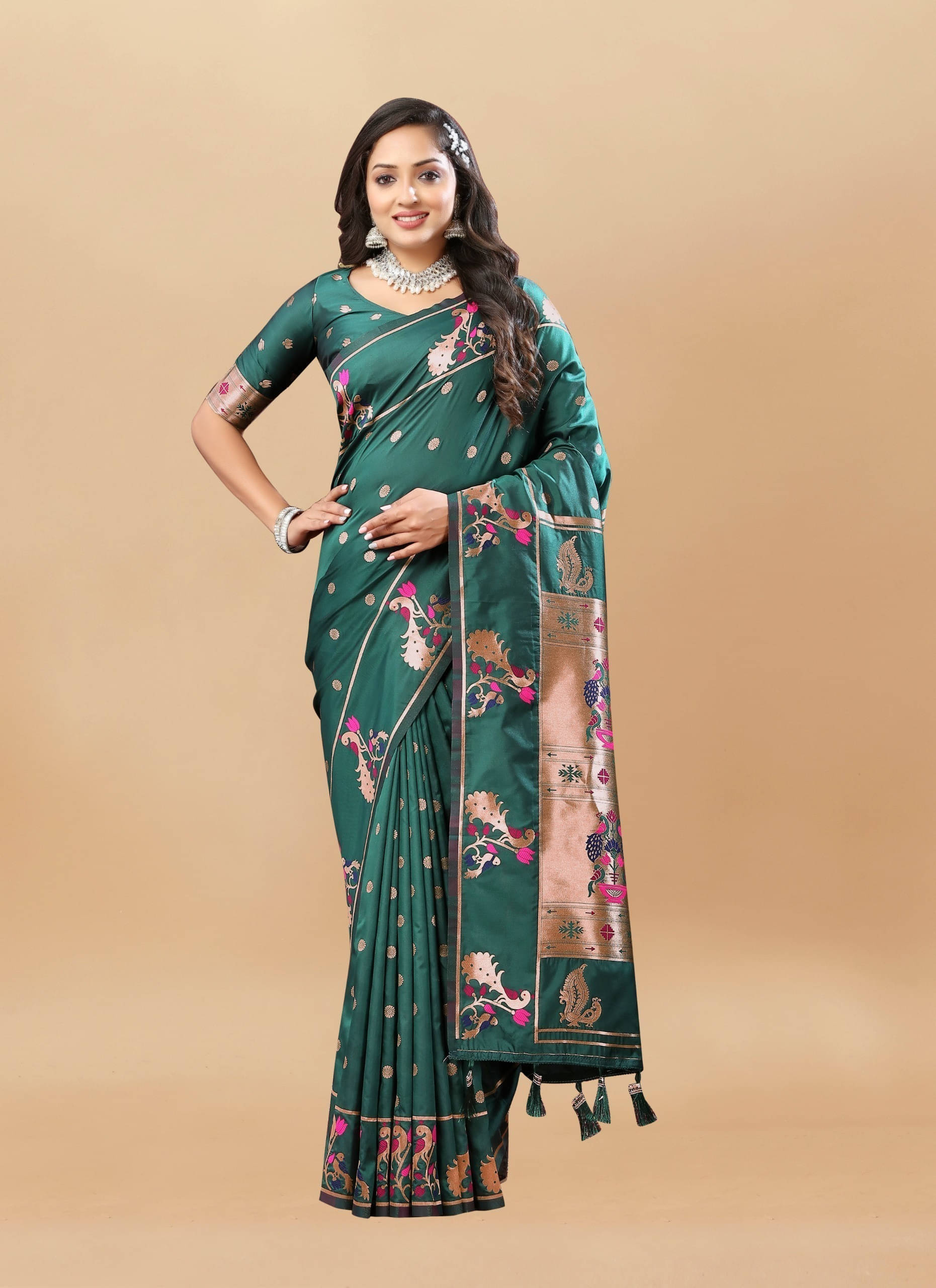 Bansari Textile Jacquard Self Design Paithani Sarees With Unstitched Blouse Piece ( Green ) Bansari Textile Jacquard Self Design Paithani Sarees With Unstitched Blouse Piece ( Green )