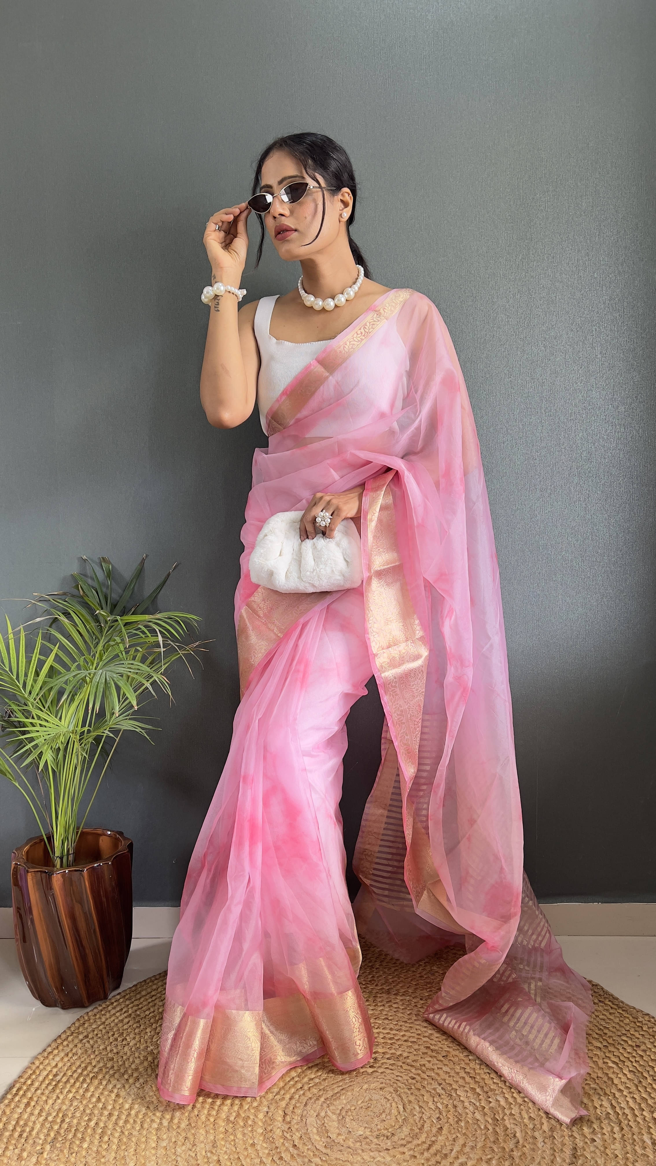 Bansari Textile Jacquard Self Design Regular Saree With Unstitched Blouse Piece ( Pink ) Bansari Textile Jacquard Self Design Regular Saree With Unstitched Blouse Piece ( Pink )