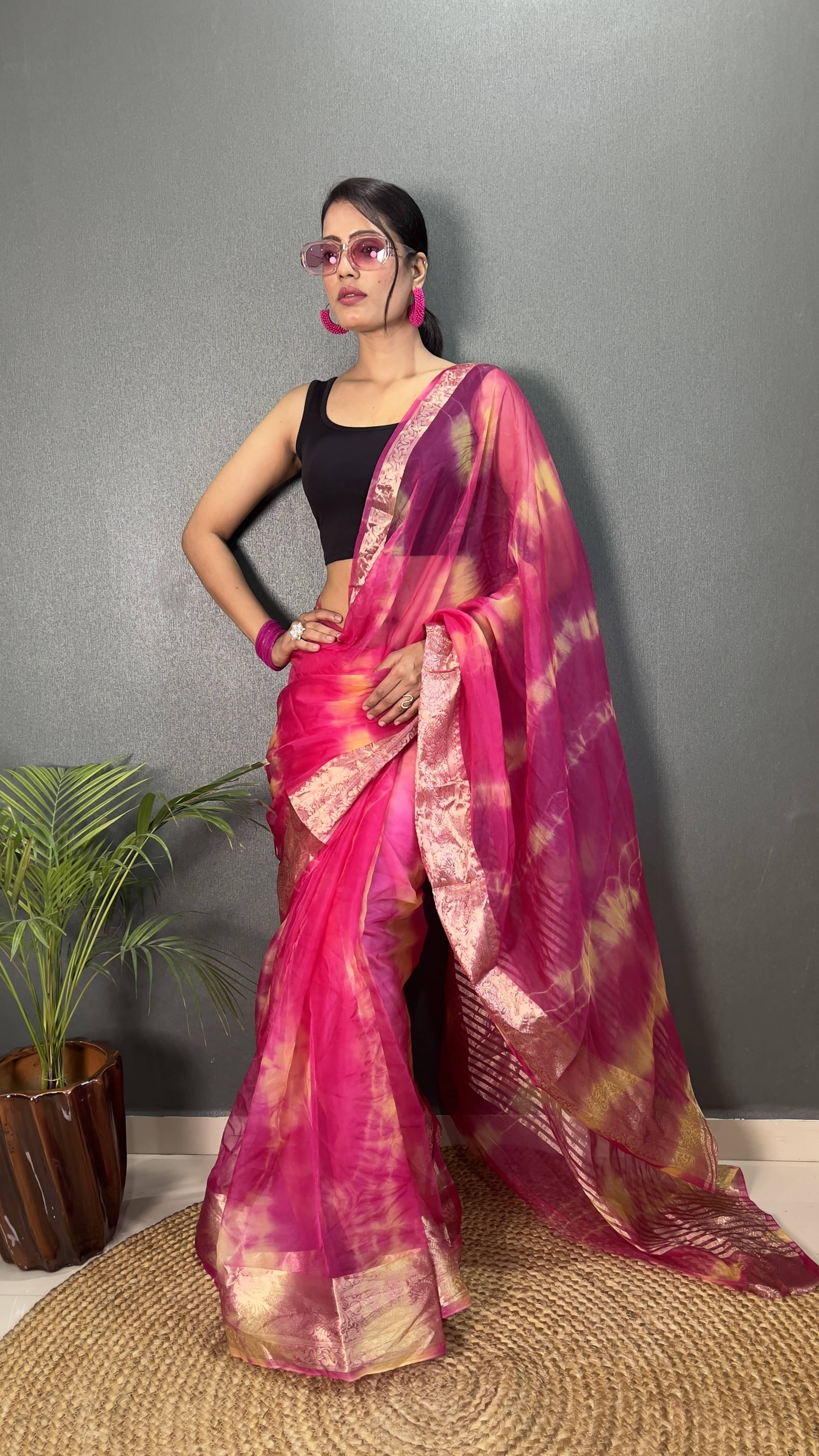 Bansari Textile Jacquard Self Design Regular Saree With Unstitched Blouse Piece ( Pink )     			Bansari Textile Jacquard Self Design Regular Saree With Unstitched Blouse Piece ( Pink )