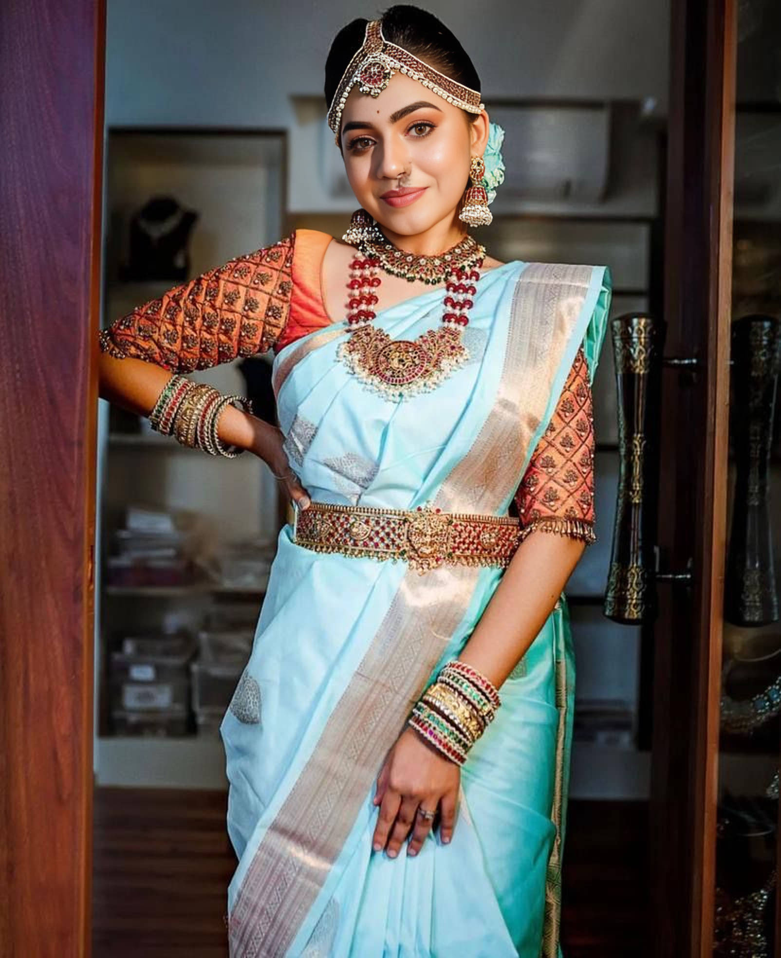     			Bansari Textile Jacquard Woven Banarasi saree With Unstitched Blouse Piece ( Light Blue )
