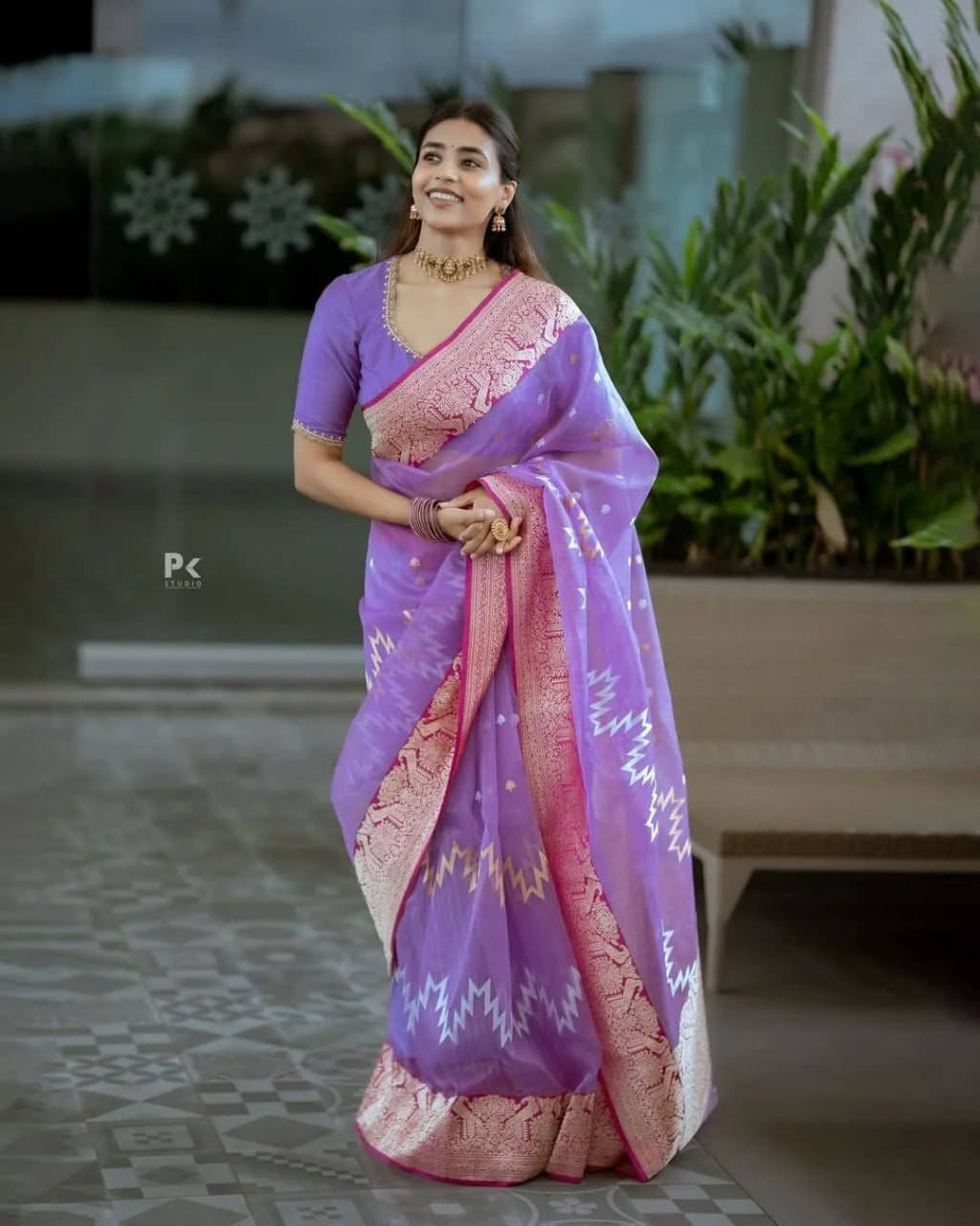     			Bansari Textile Jacquard Woven Regular Saree With Unstitched Blouse Piece ( Purple )
