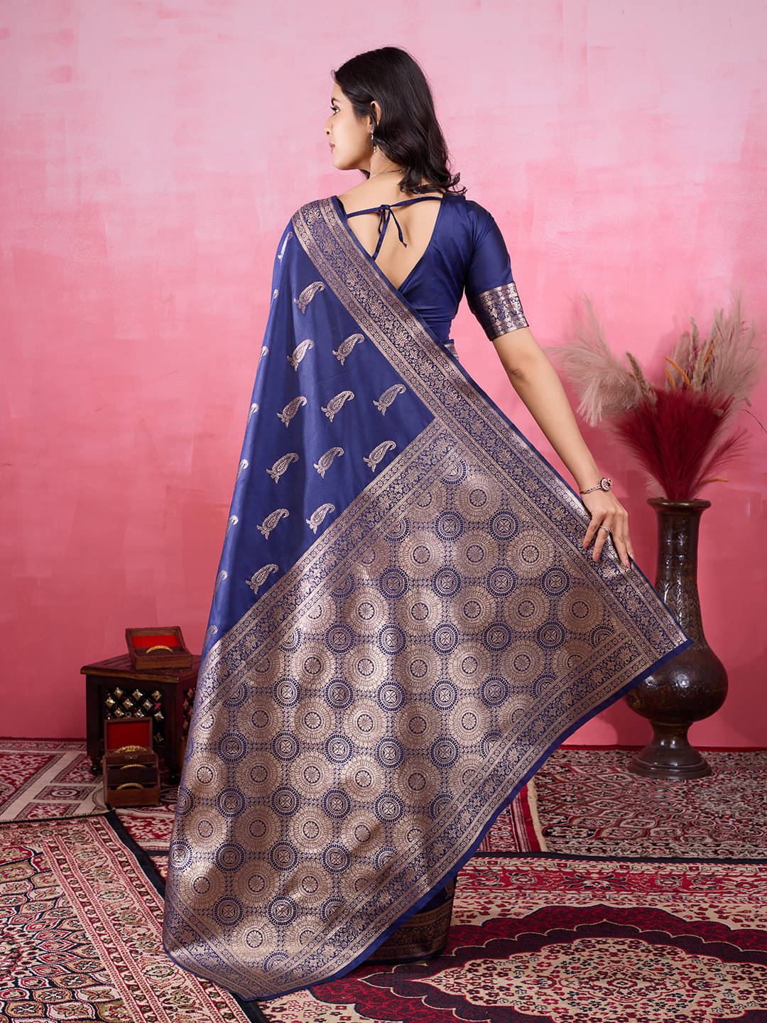 Bansari Textile Jacquard Woven Regular Saree With Unstitched Blouse Piece ( Purple ) Bansari Textile Jacquard Woven Regular Saree With Unstitched Blouse Piece ( Purple )