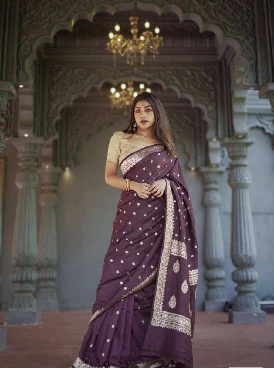     			Bansari Textile Jacquard Woven Regular Saree With Unstitched Blouse Piece ( Purple )