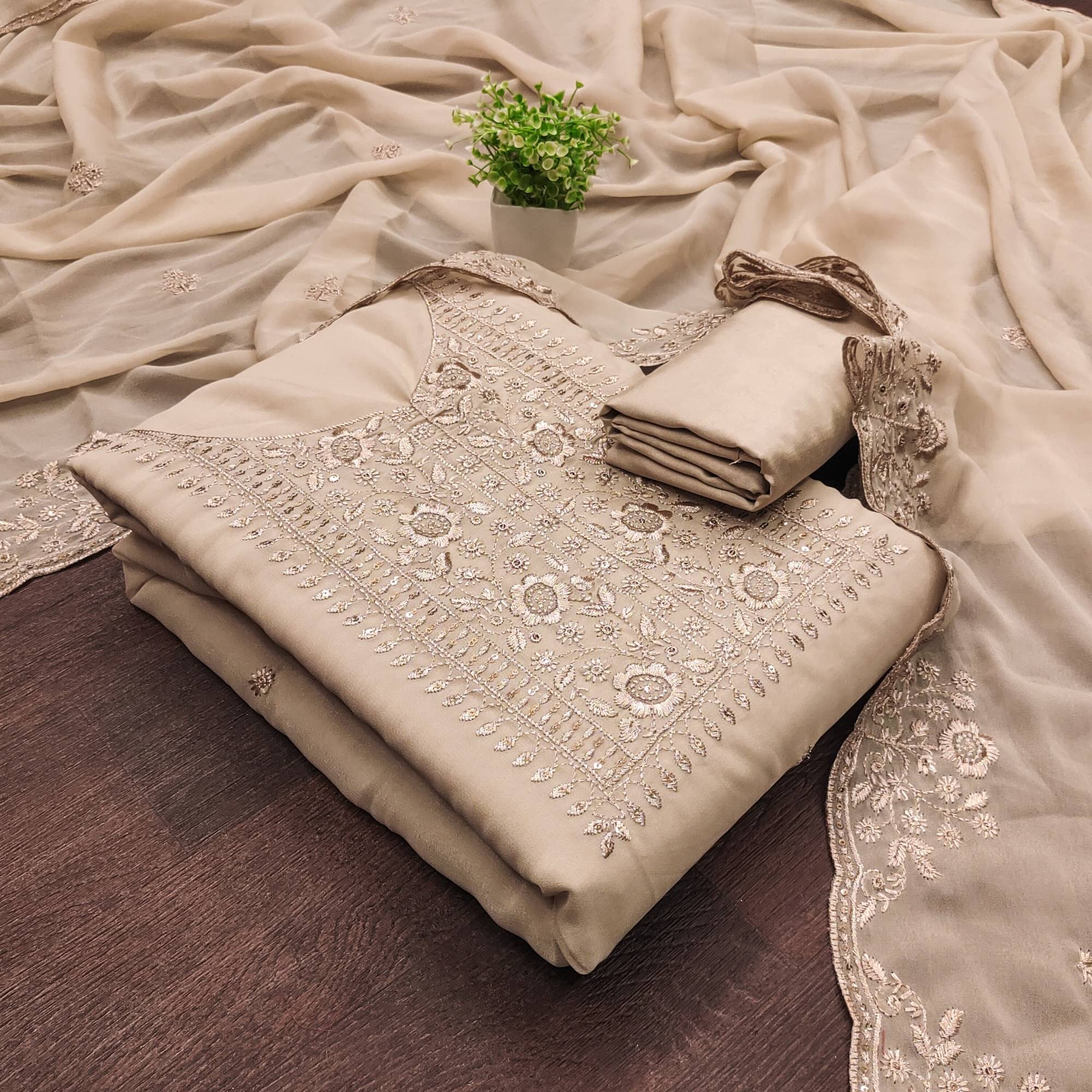 Panbai sarees Women Georgette Unstitched Dress Material ( Beige ) Panbai sarees Women Georgette Unstitched Dress Material ( Beige )