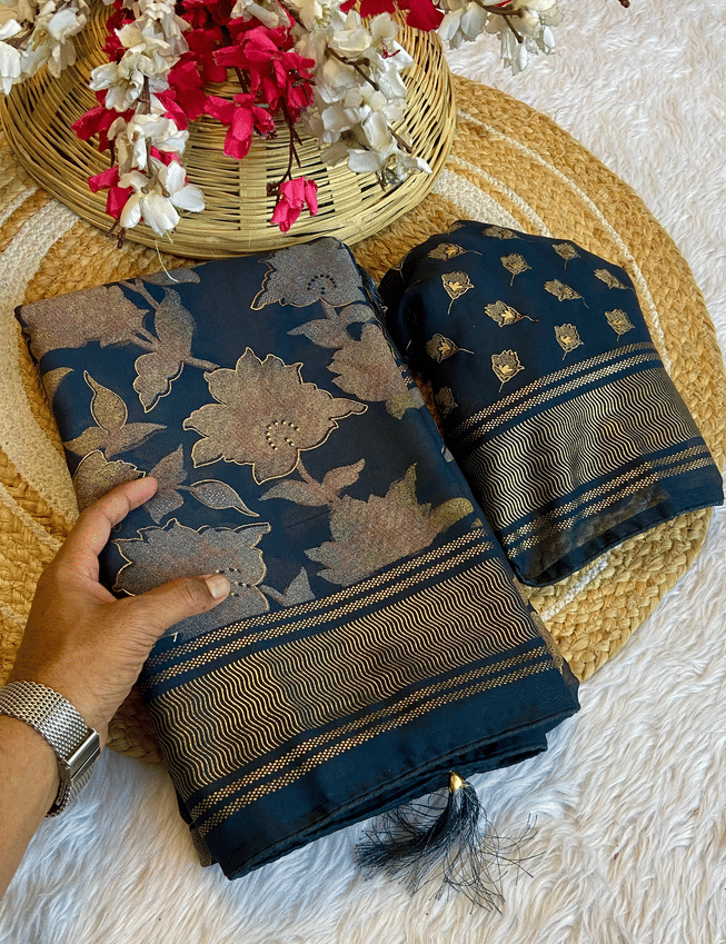     			R K S M Crepe Printed Regular Saree With Unstitched Blouse Piece ( Grey )