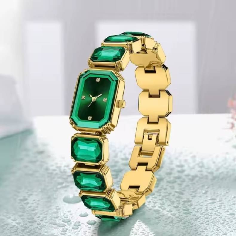     			Rhonium Green Metal Analog Womens Watch