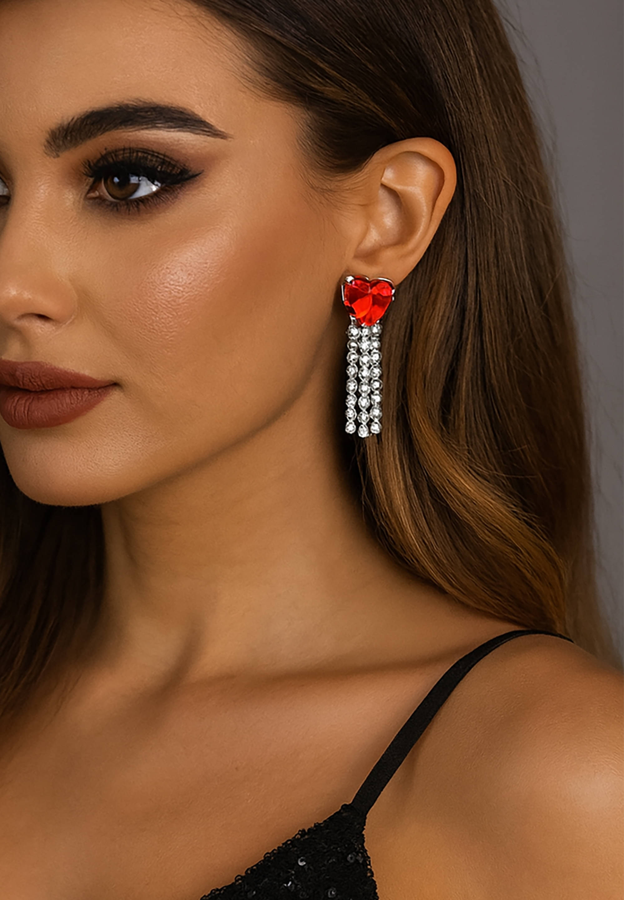    			SHANKHRAJ MA LL Red Stud Earrings ( Pack of 1 )