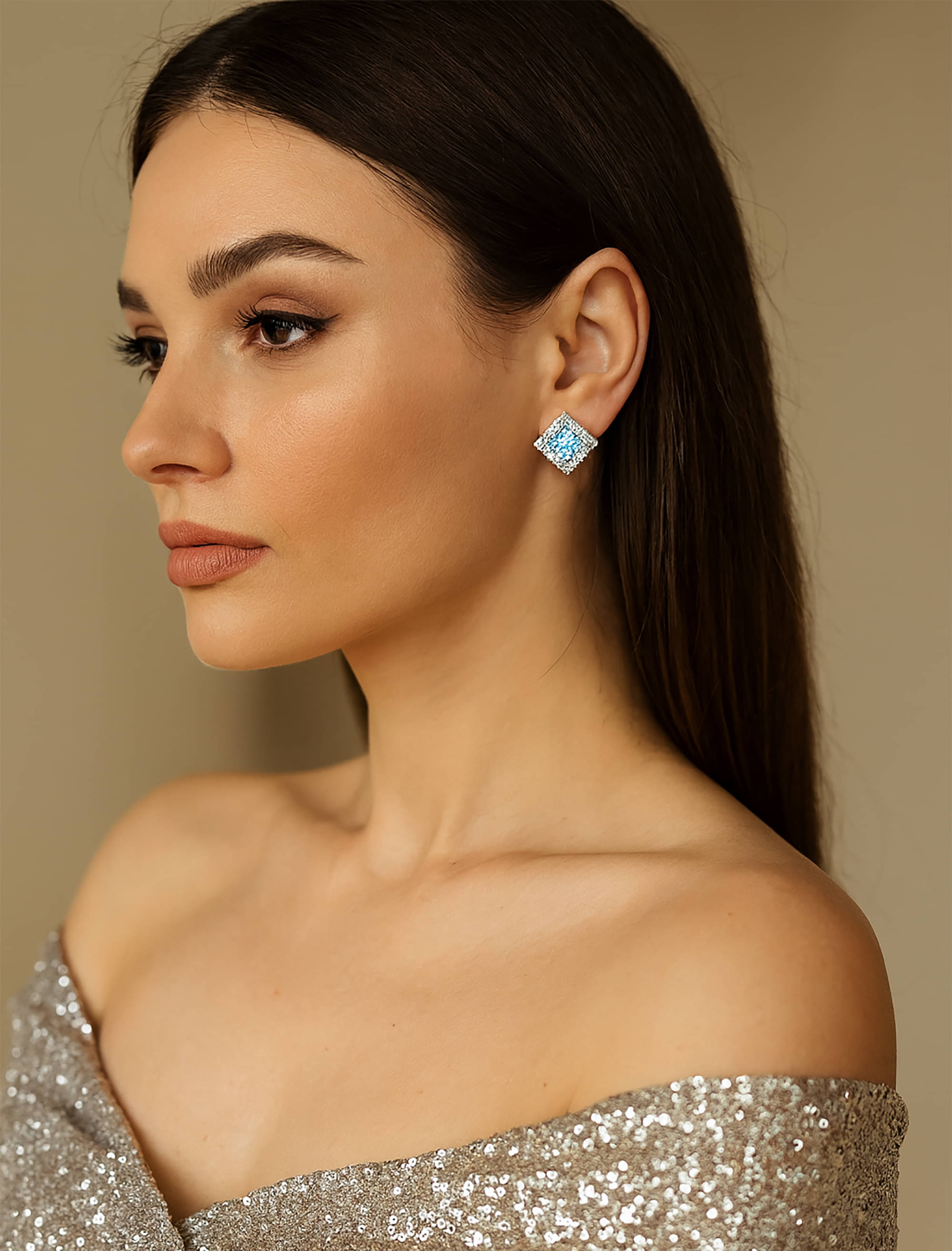     			SHANKHRAJ MA LL Sky Blue Stud Earrings ( Pack of 1 )