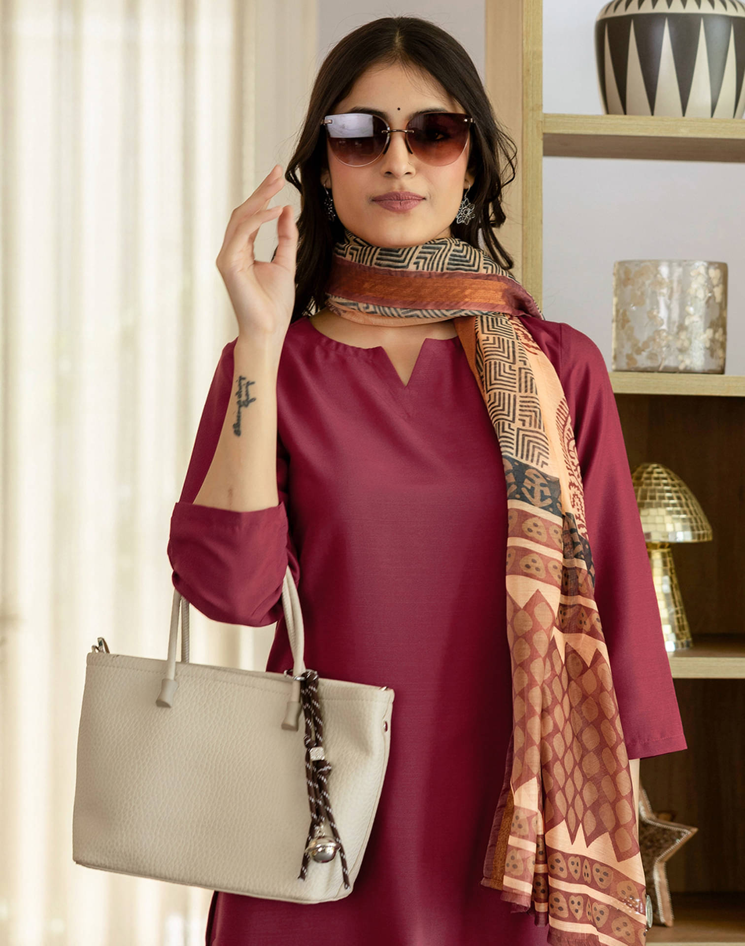 Skylee Women Cotton Blend Dyed Straight Kurti With Pants ( Maroon ) Skylee Women Cotton Blend Dyed Straight Kurti With Pants ( Maroon )