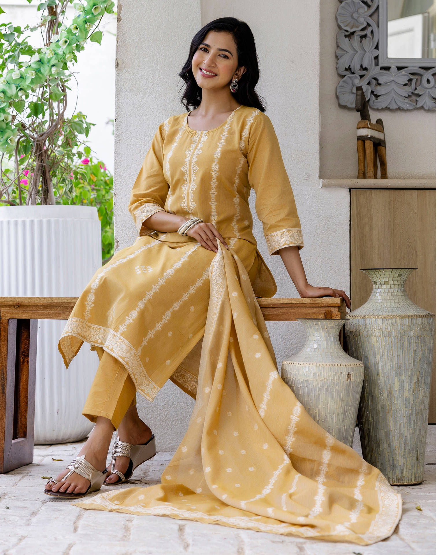 Skylee Women Cotton Blend Embellished Straight Kurti With Pants ( Yellow ) Skylee Women Cotton Blend Embellished Straight Kurti With Pants ( Yellow )