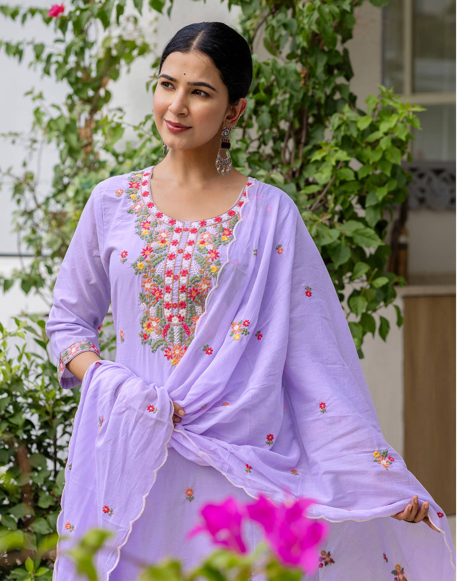 Skylee Women Cotton Silk Dyed Straight Kurti With Pants ( Purple ) Skylee Women Cotton Silk Dyed Straight Kurti With Pants ( Purple )