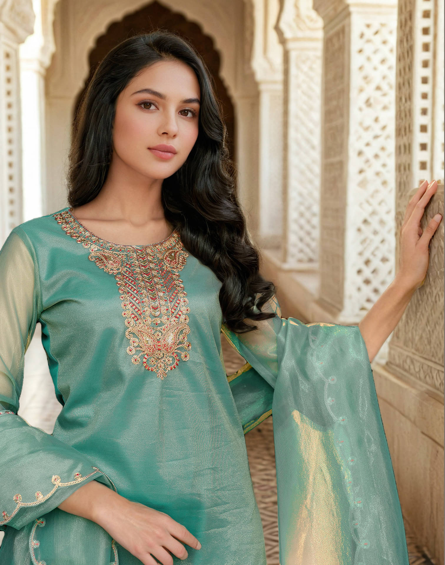     			Skylee Women Net Embellished Straight Kurti With Pants ( Light Green )