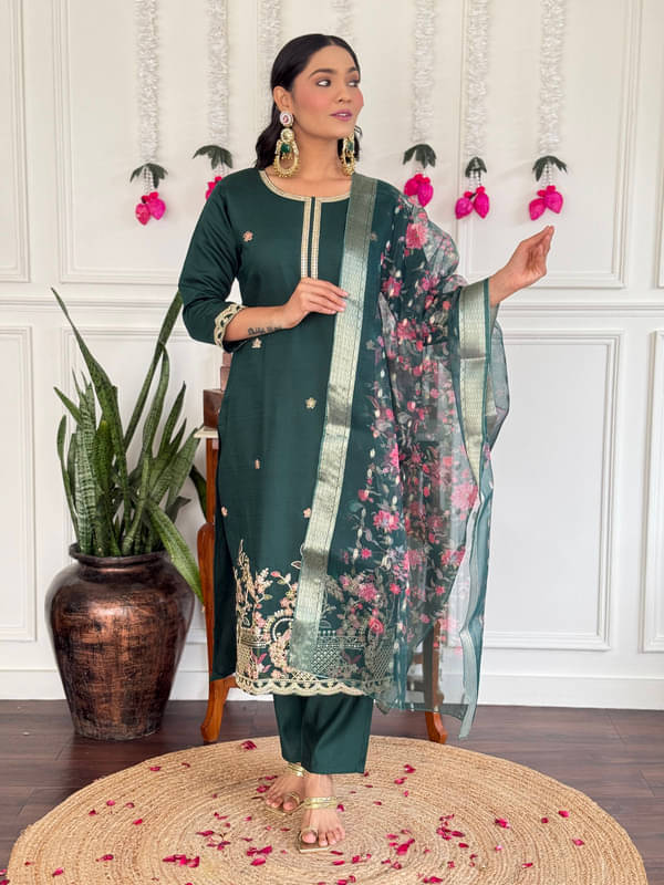     			Supar Sleave Women Chanderi Embroidered Straight Kurti With Pants ( Green )