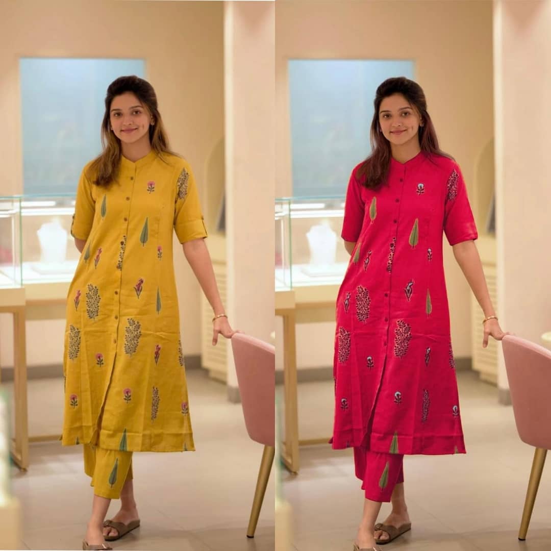 YAGNIK FASHION Women Rayon Printed A-line Kurti With Pants ( Multicolor )