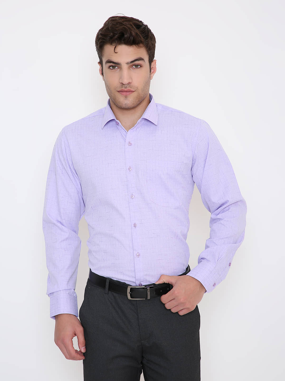Maharaja Cotton Blend Slim Fit Full Sleeves Men's Formal Shirt - Lavender ( Pack of 1 )