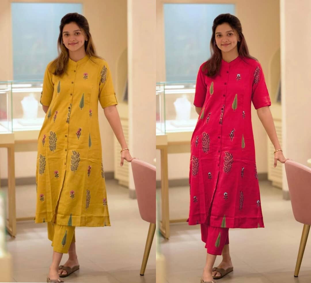 YAGNIK FASHION Women Rayon Self Design A-line Kurti With Pants ( Multicoloured )