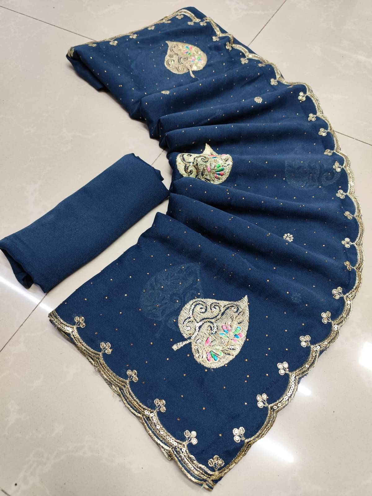 Avenue Creation Georgette Embroidered Regular Saree With Unstitched Blouse Piece ( Multicolor 1 ) Avenue Creation Georgette Embroidered Regular Saree With Unstitched Blouse Piece ( Multicolor 1 )