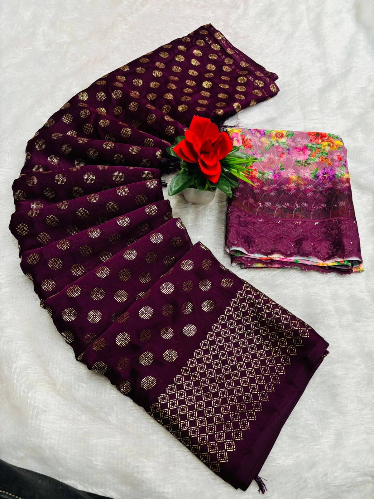 Kandora Chiffon Embroidered Regular Saree With Unstitched Blouse Piece ( Lavender ) Kandora Chiffon Embroidered Regular Saree With Unstitched Blouse Piece ( Lavender )