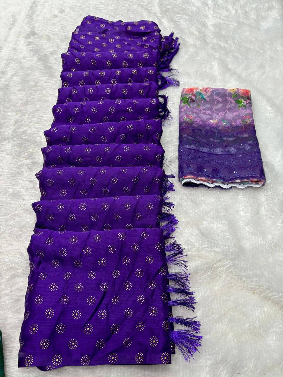     			Kandora Chiffon Embroidered Regular Saree With Unstitched Blouse Piece ( Purple )
