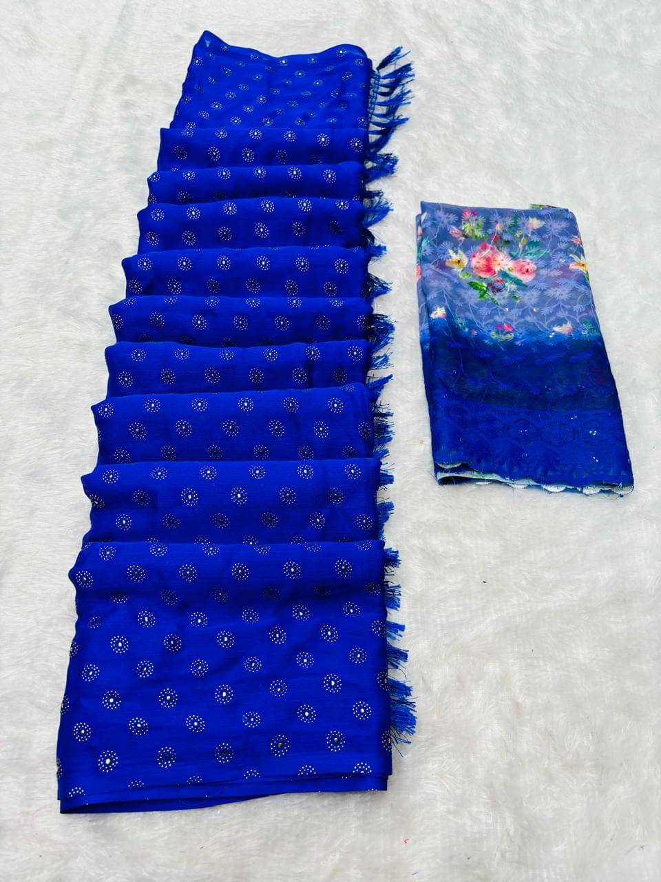 Kandora Chiffon Embroidered Regular Saree With Unstitched Blouse Piece ( Blue ) Kandora Chiffon Embroidered Regular Saree With Unstitched Blouse Piece ( Blue )