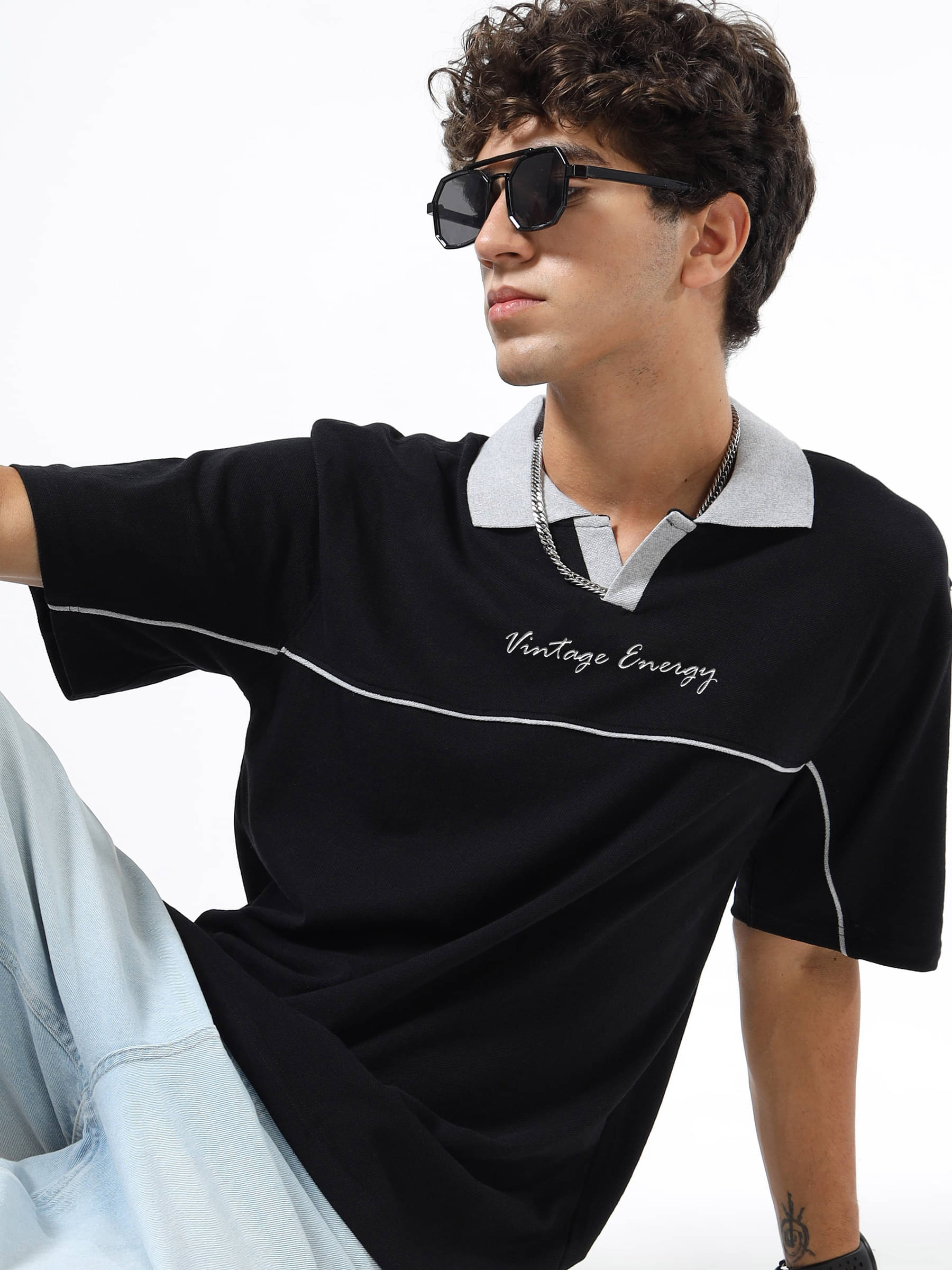     			QCUT Men Cotton Blend Relaxed Fit Striped Polo T Shirt ( Black )
