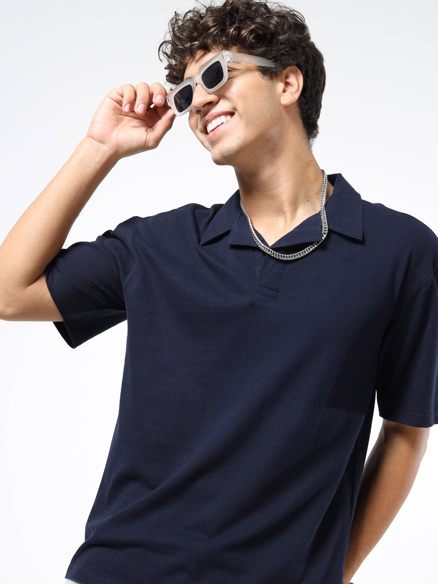     			QCUT Men Cotton Blend Relaxed Fit Self Design Polo T Shirt ( Navy )
