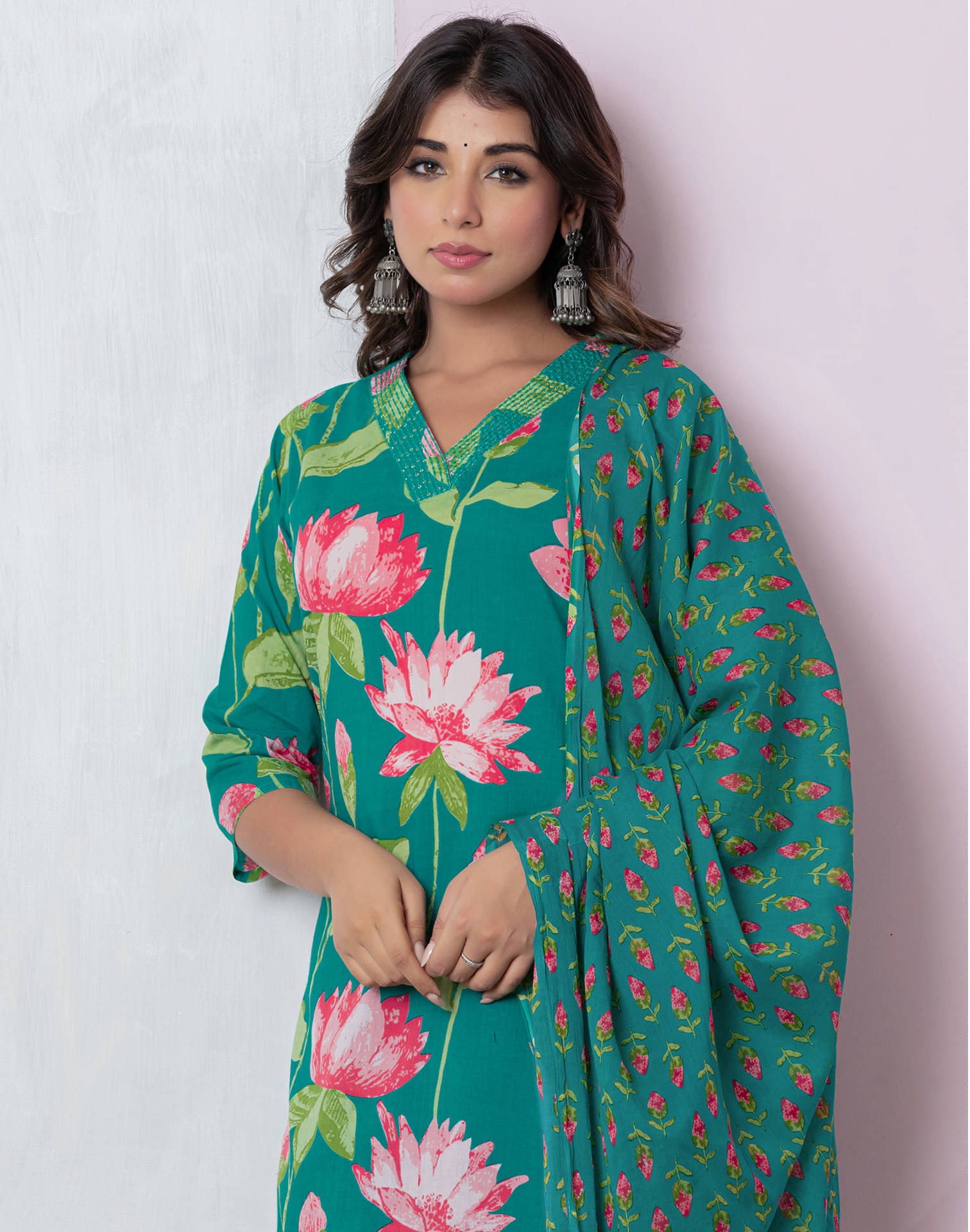 Skylee Women Cotton Blend Printed Straight Kurti With Pants ( Multicolor )     			Skylee Women Cotton Blend Printed Straight Kurti With Pants ( Multicolor )