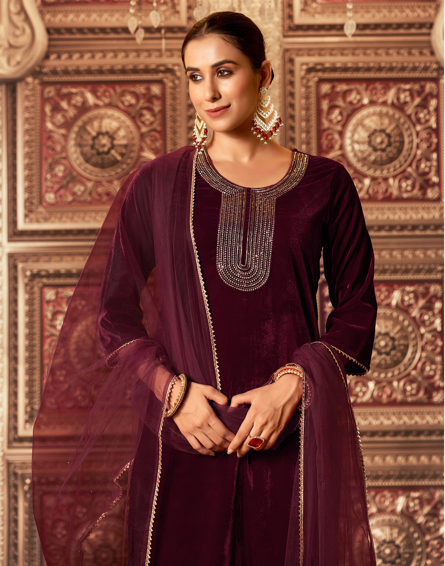     			Skylee Women Velvet Embellished Straight Kurti With Pants ( Maroon )