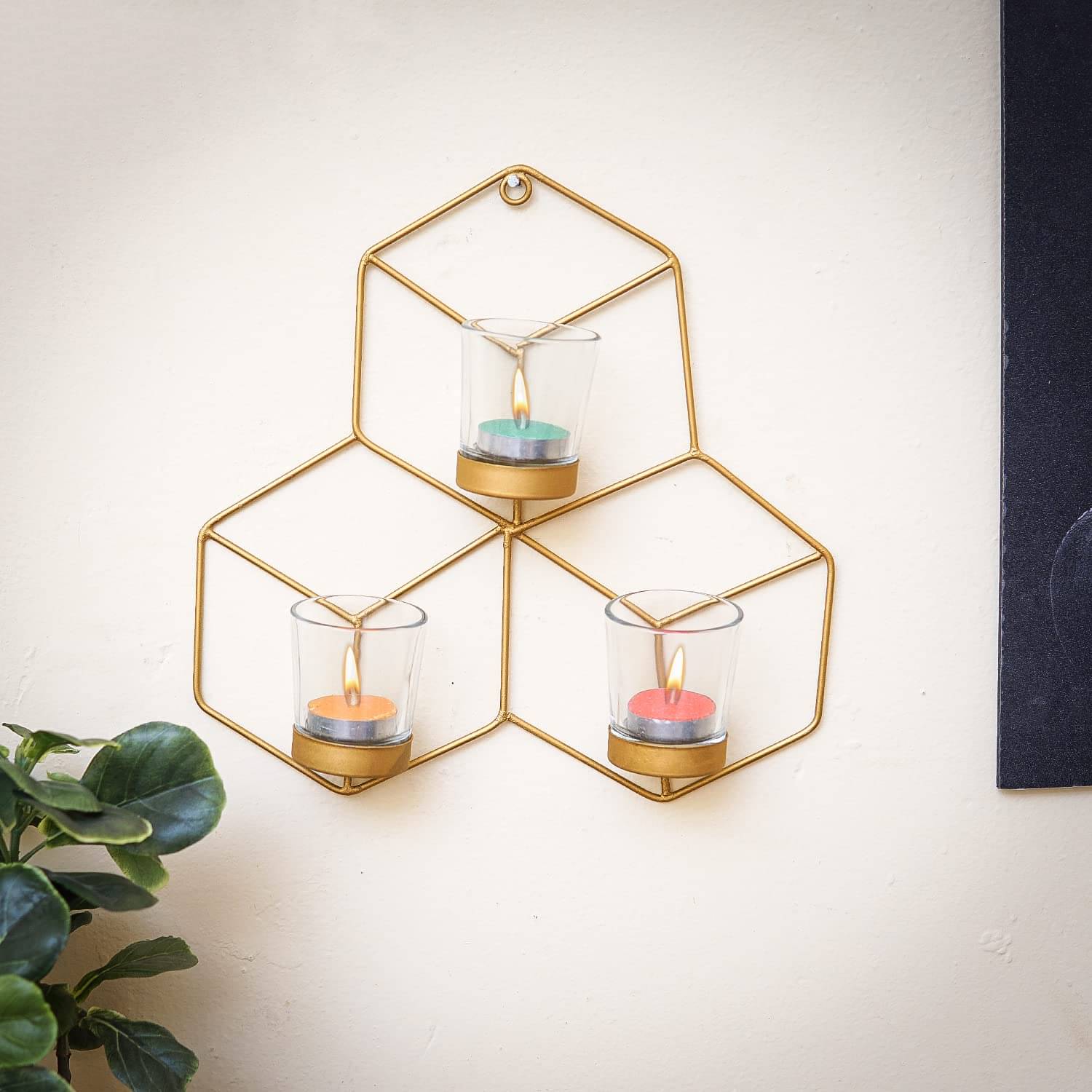 Craftlayout Gold Hanging Iron Tea Light Holder - Pack of 1 Craftlayout Gold Hanging Iron Tea Light Holder - Pack of 1