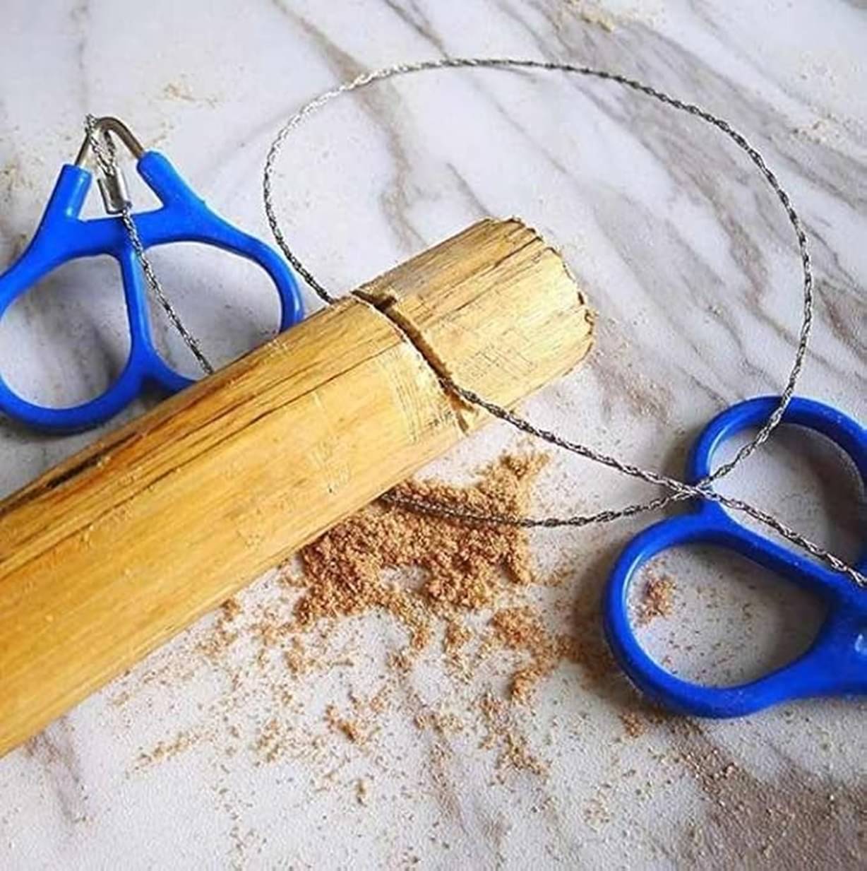     			DNESHY Pocket Chainsaw, 8 Inch Manual Hand Chain Saw, Pocket Saw with 2 Finger Handle, Camping, Survival Saw for Fast Easy Wood, Pipe, Cutting Wire, Rope Saw, Cable Saw,  Backpacking Gear Camp Saw