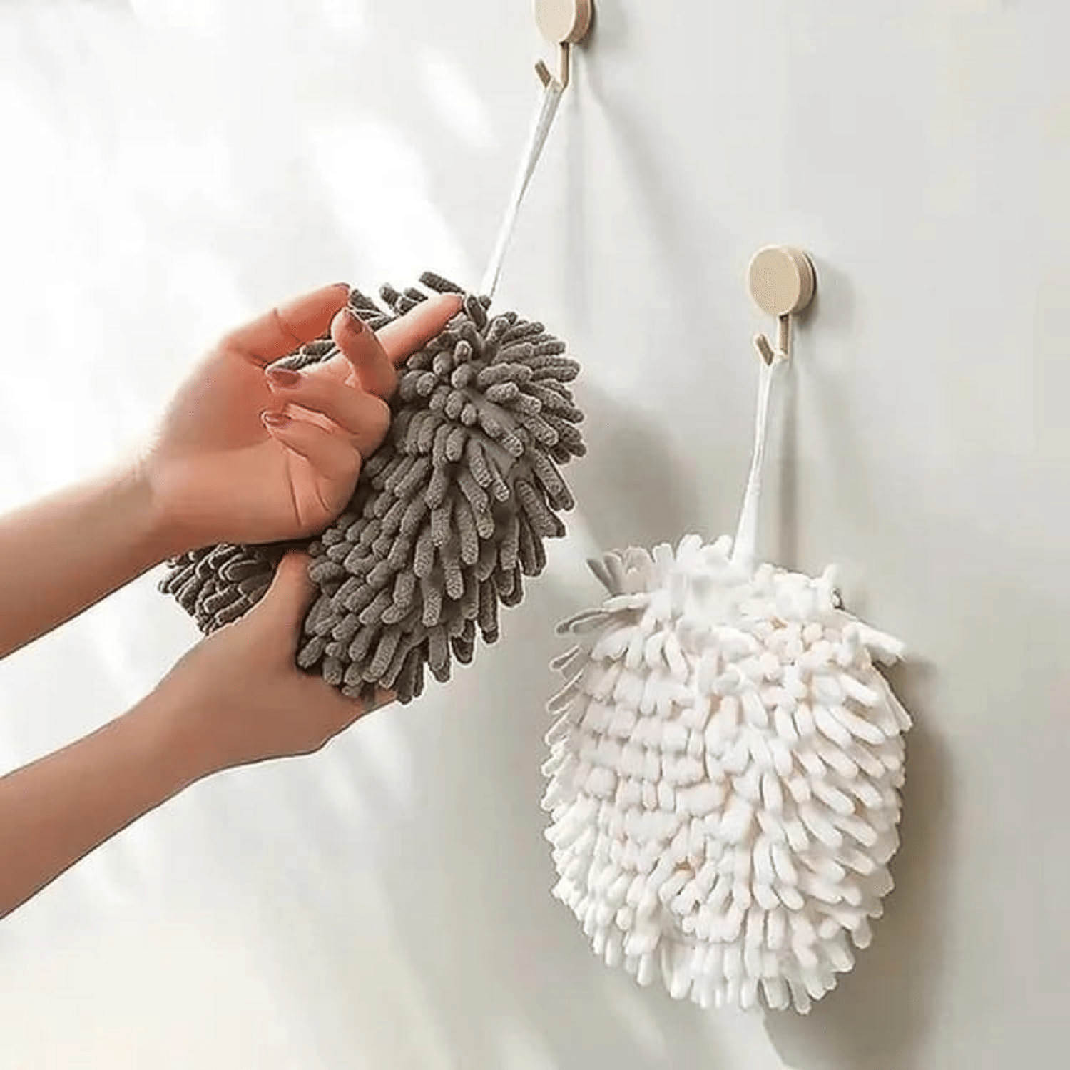     			Microfiber Ball Hand Towels | Multifunctional Washbasin Hanging Ball Hand Towel Soft Absorbent Quick Drying Towels with Loop for Kitchen Bathroom Washstand - 1PCS, Multicolor