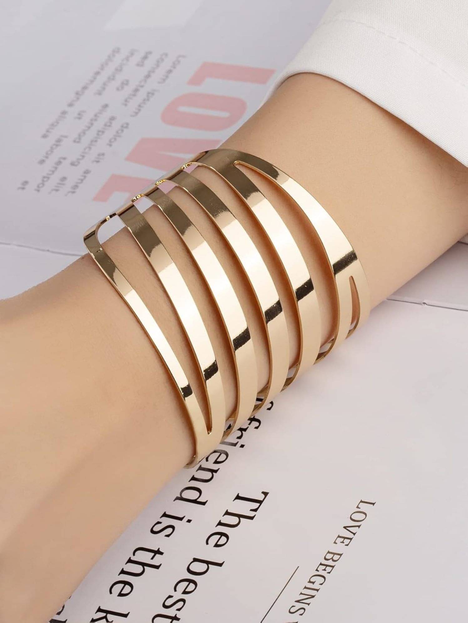 PUJVI Gold Cuff ( Pack of 1 ) PUJVI Gold Cuff ( Pack of 1 )