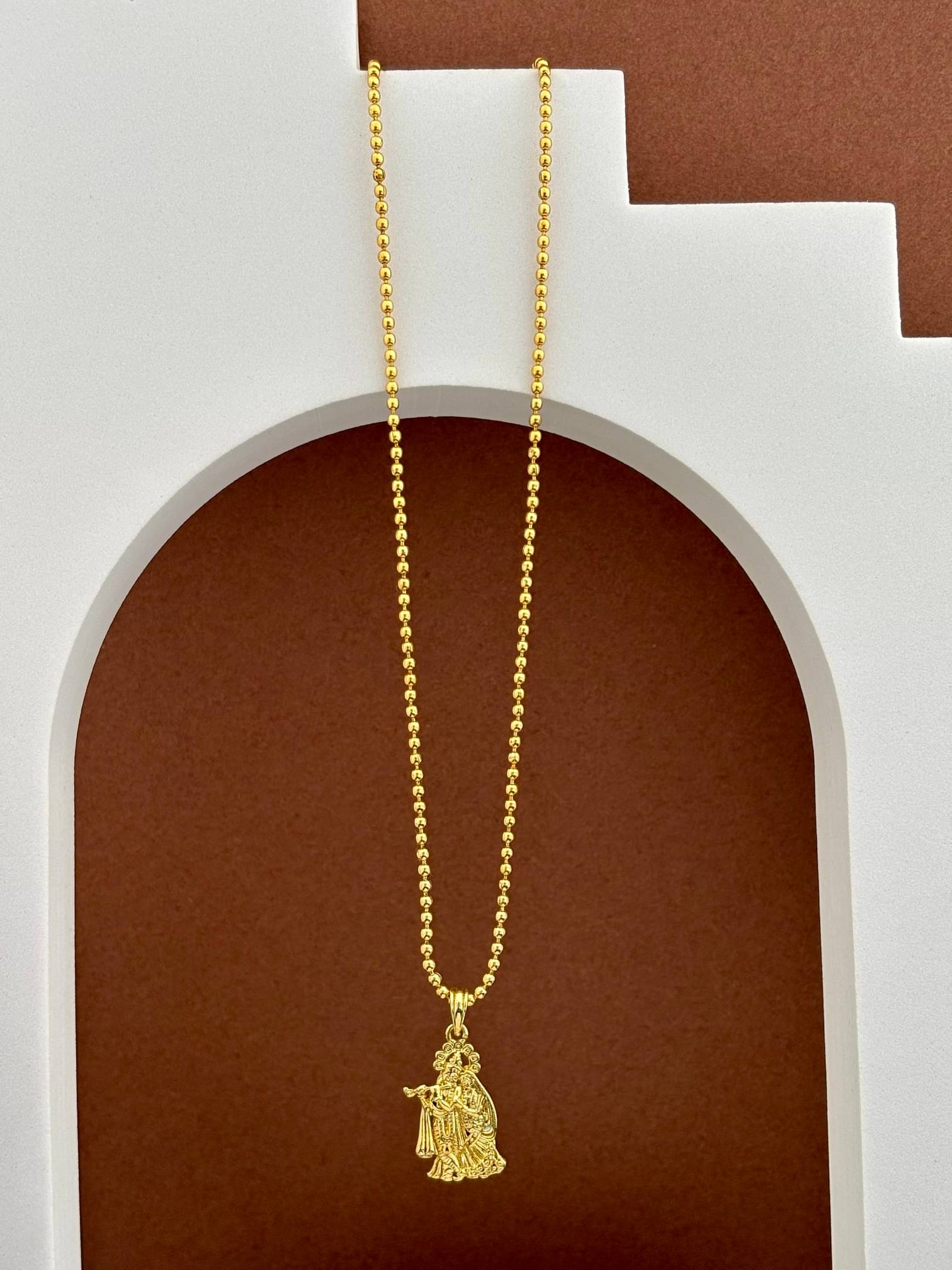 Sanaa Creations Golden Pendant ( Pack of 1 ) Sanaa Creations Golden Pendant ( Pack of 1 )