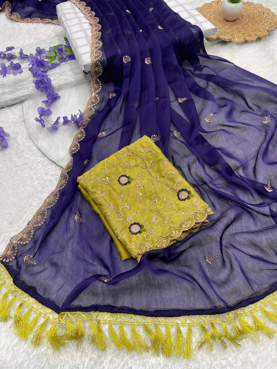     			Shree Mahantam Chiffon Embroidered Banarasi saree With Unstitched Blouse Piece ( Blue )