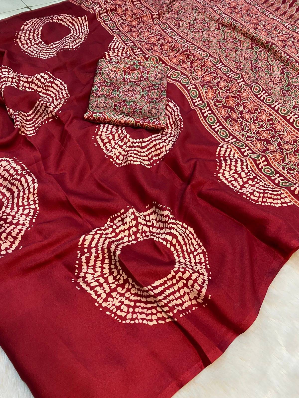     			Shree Mahantam Silk Printed Banarasi saree With Unstitched Blouse Piece ( Red )