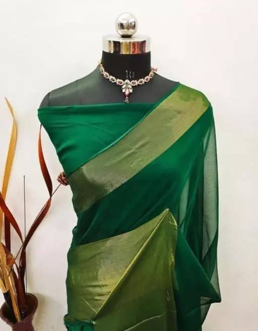     			VRAGI Chiffon Embellished Regular Saree With Unstitched Blouse Piece ( Green )