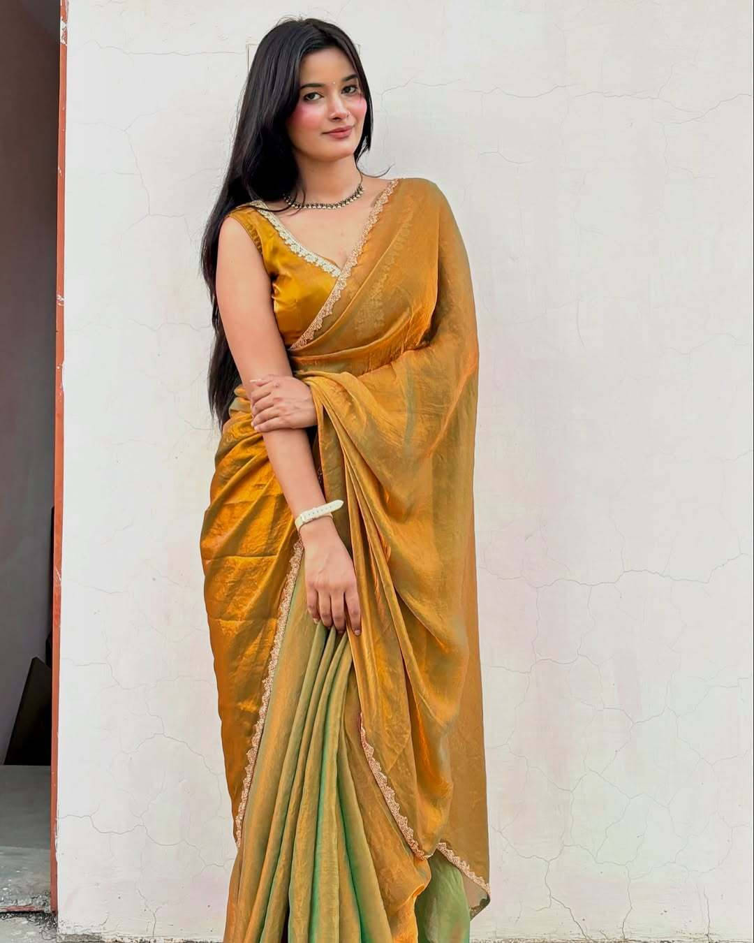 VRAGI Chiffon Embellished Regular Saree With Unstitched Blouse Piece ( Gold ) VRAGI Chiffon Embellished Regular Saree With Unstitched Blouse Piece ( Gold )