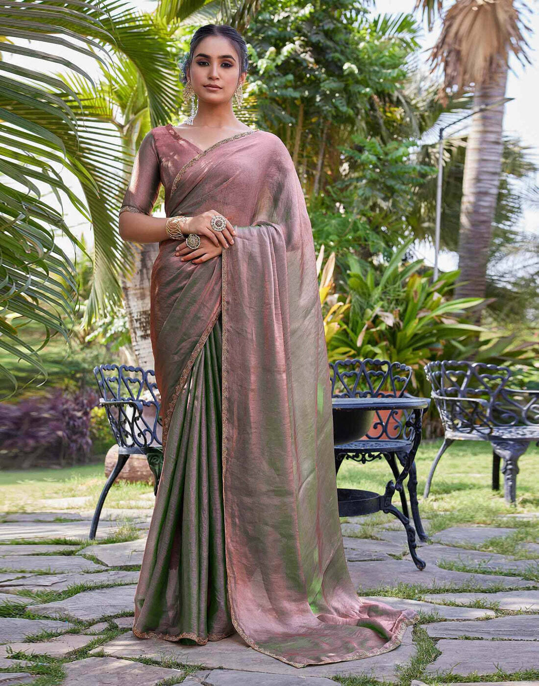     			VRAGI Chiffon Embroidered Regular Saree With Unstitched Blouse Piece ( Purple )