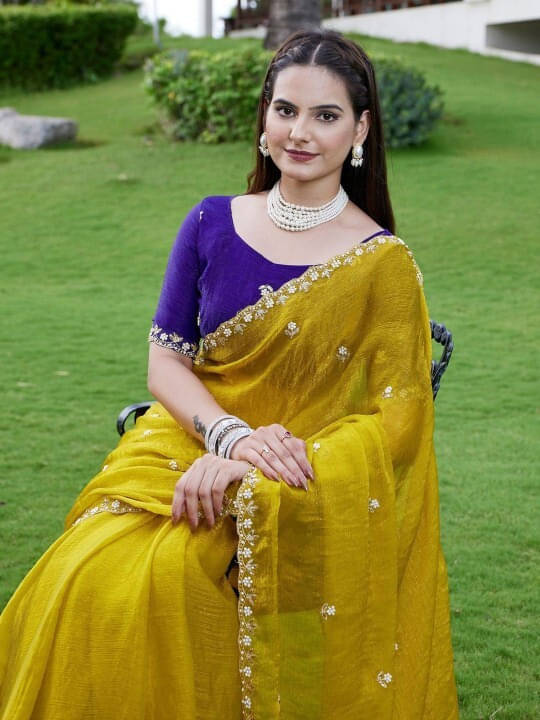     			VRAGI Chiffon Solid Regular Saree With Unstitched Blouse Piece ( Yellow )
