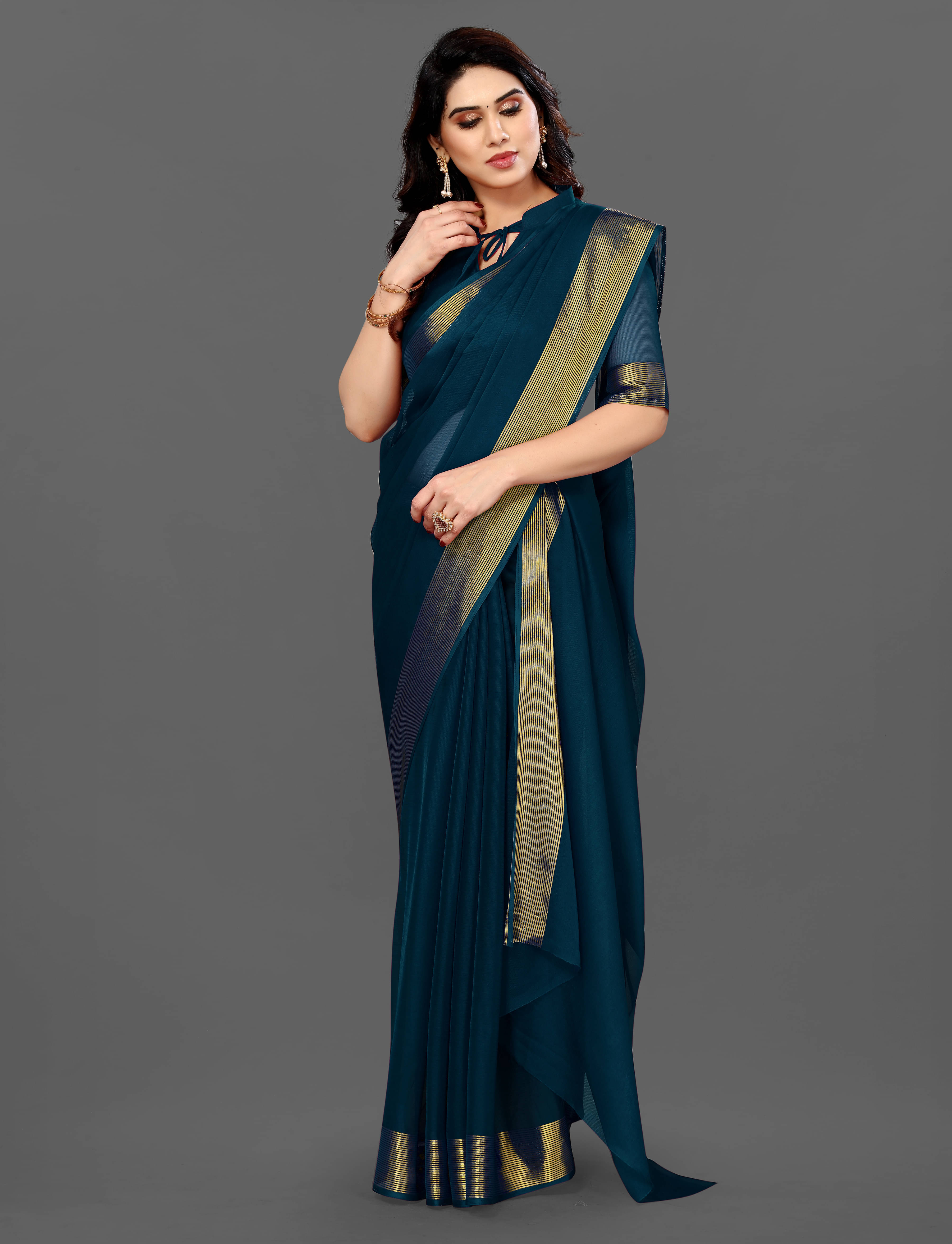     			VRAGI Chiffon Woven Regular Saree With Unstitched Blouse Piece ( Light Blue )